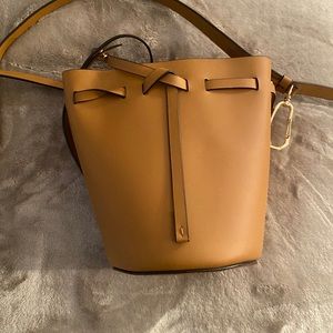 Zac Zac Posen- Crossed body bucket handbag
